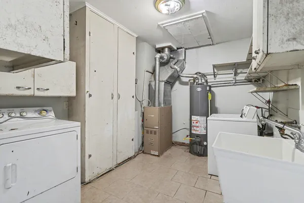 $109,900 | 1018 Burr Oak Street, Albion, MI 49224