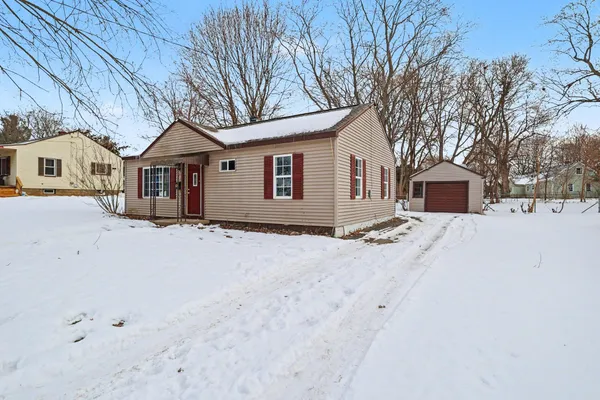 $109,900 | 1018 Burr Oak Street, Albion, MI 49224
