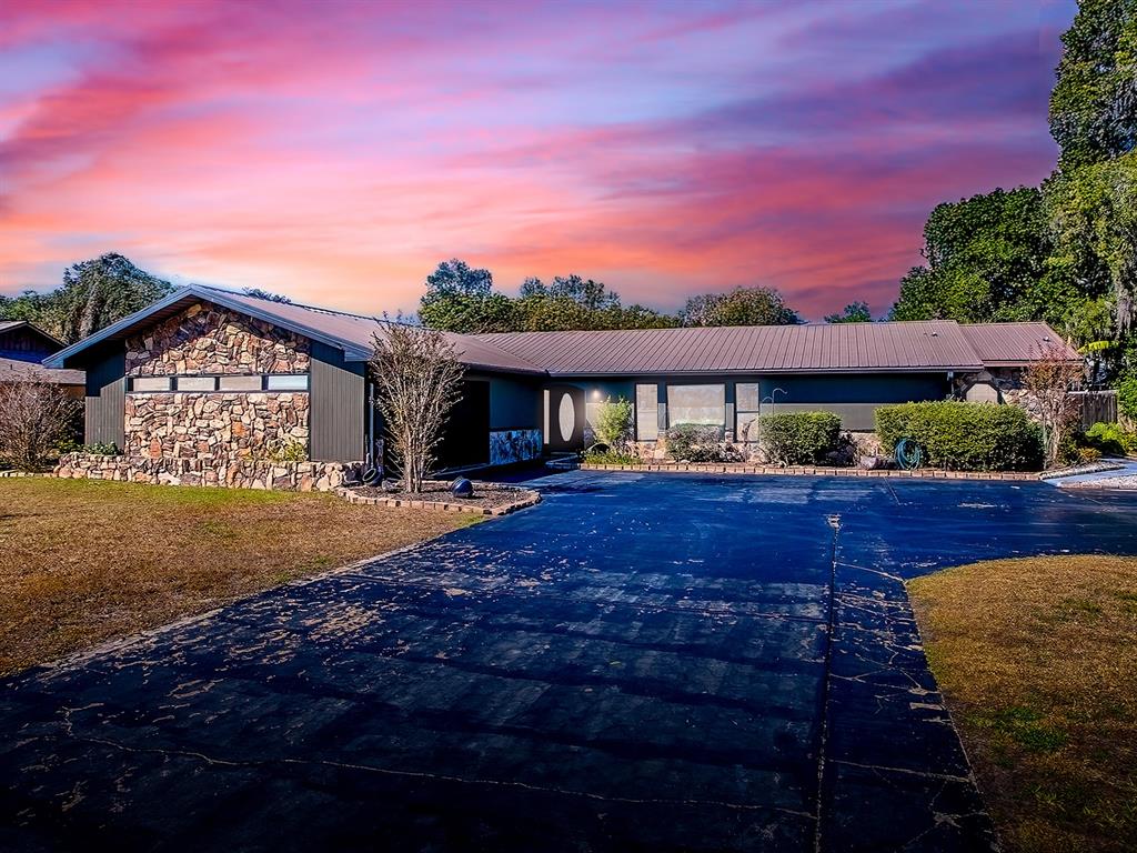 5329 Twin Palms Road Fruitland Park, FL 34731 - Photo 1 of 60