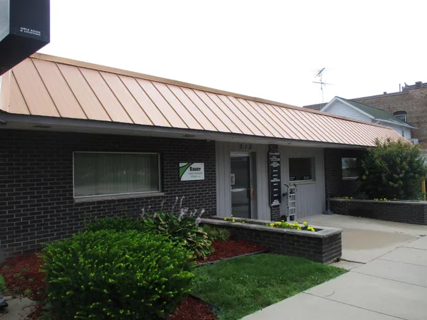 $1,700 | 215 North Spring Street, Beaver Dam, WI 53916