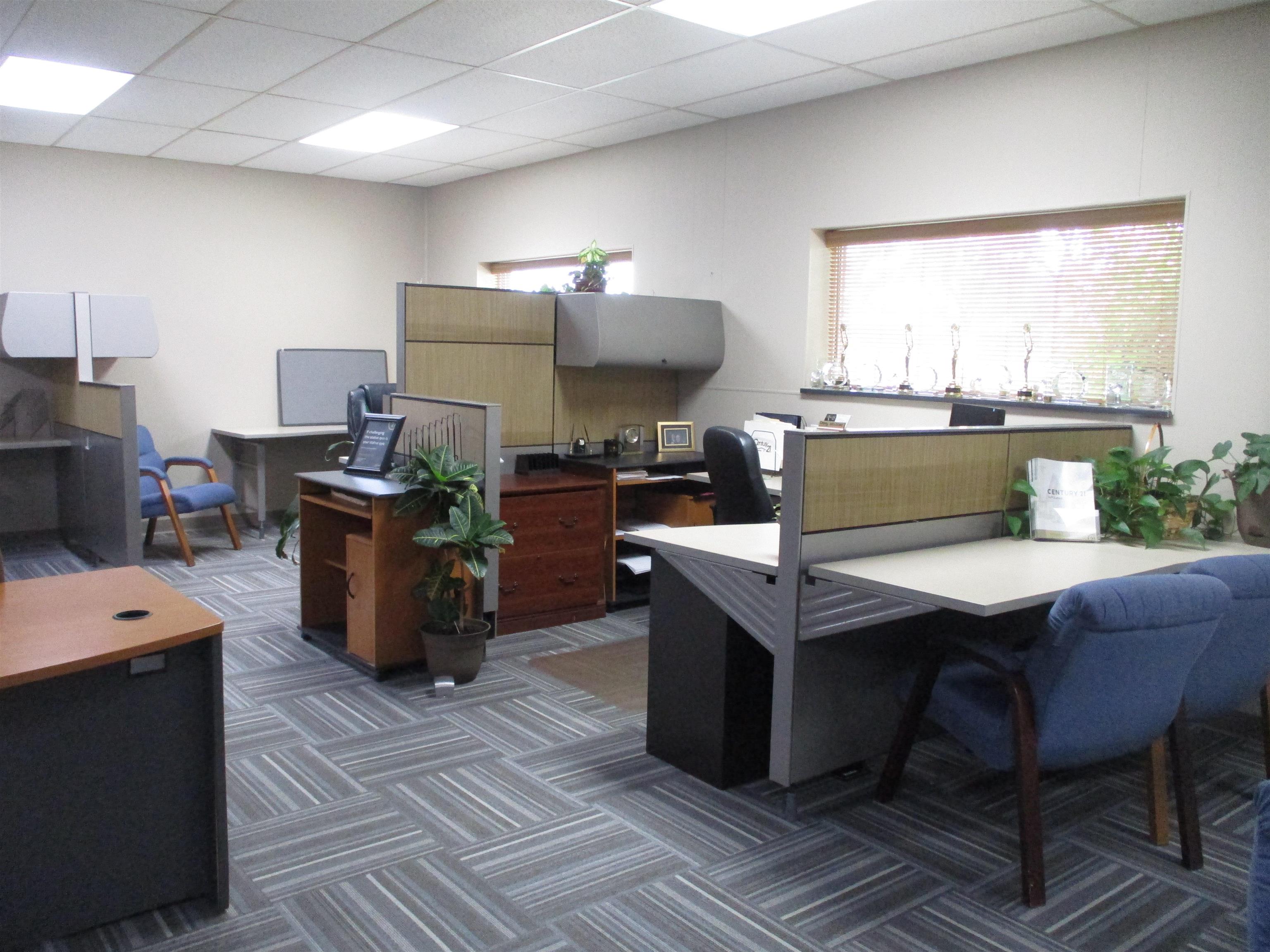 215 North Spring Street Beaver Dam, WI 53916 - Photo 5 of 9