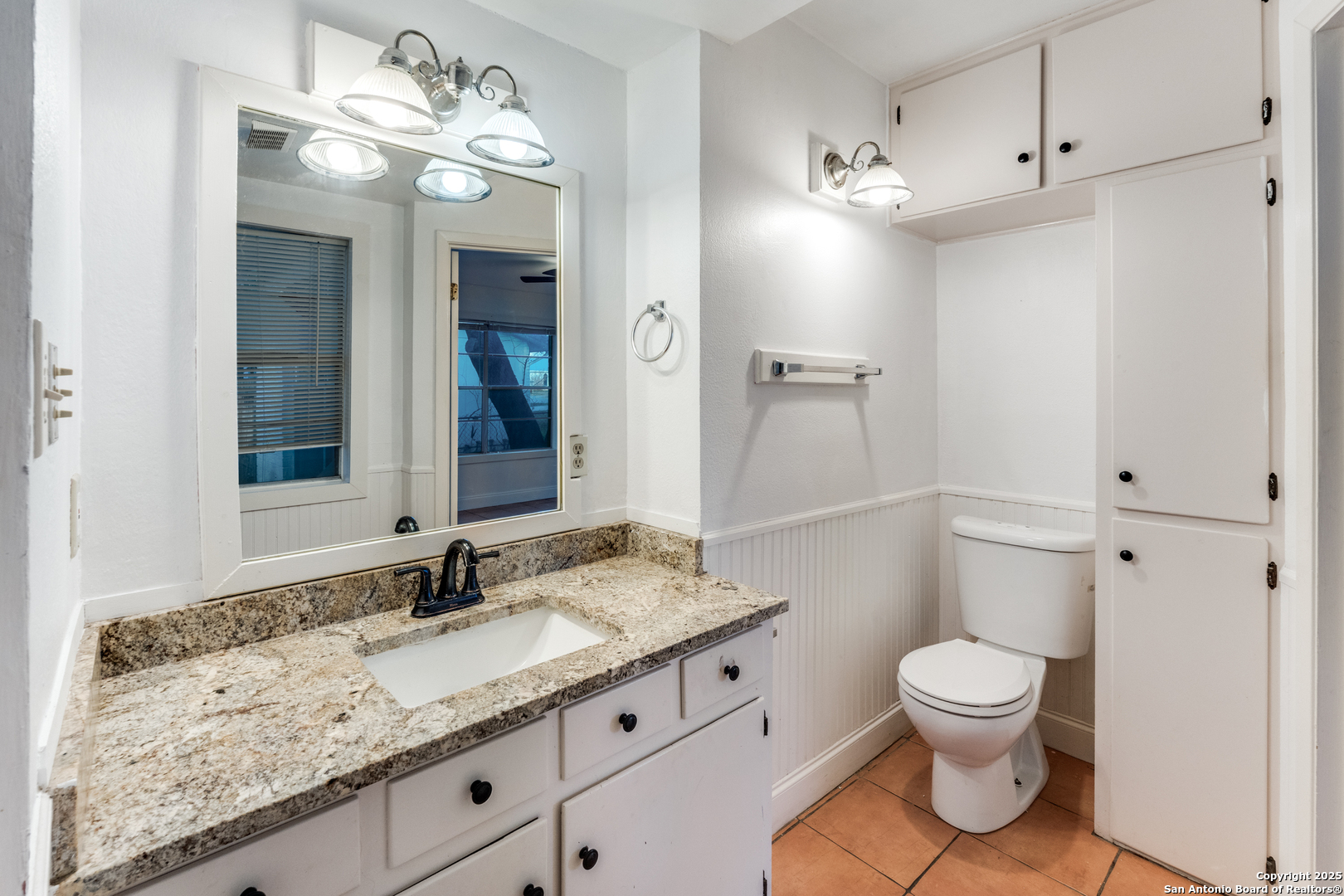 1005 East Blanco Road Boerne, TX 78006 - Photo 17 of 38