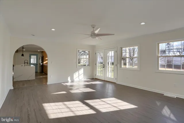 $389,000 | 516 Roxbury Drive, Harrisburg, PA 17112