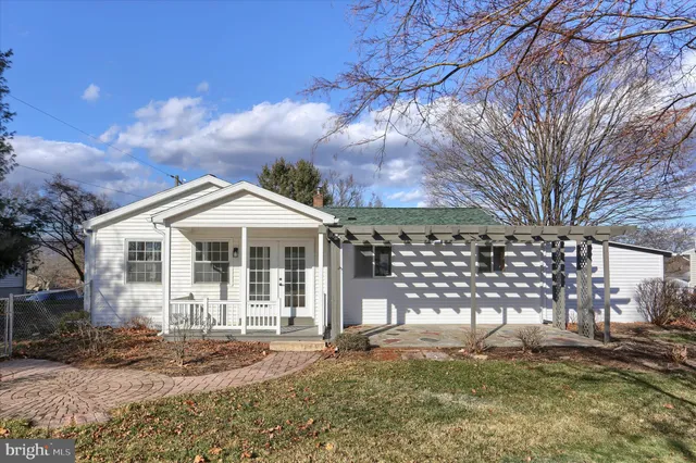 $389,000 | 516 Roxbury Drive, Harrisburg, PA 17112