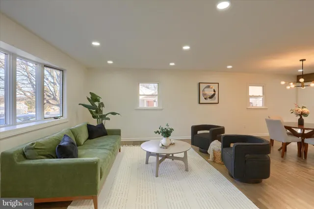 $389,000 | 516 Roxbury Drive, Harrisburg, PA 17112