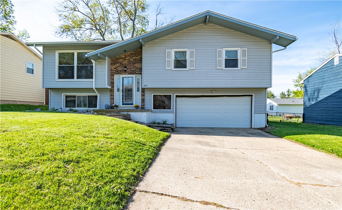 245 Dover Drive Decatur, IL 62521 - Photo 2 of 23