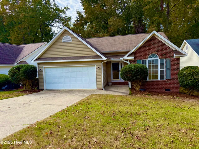 $329,000 | 136 Kensington Way, Aberdeen, NC 28315