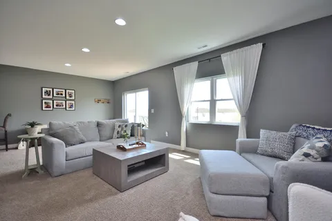 $450,000 | 1358 Scenic Pointe Court, Hartford, WI 53027
