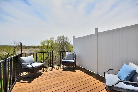 $450,000 | 1358 Scenic Pointe Court, Hartford, WI 53027