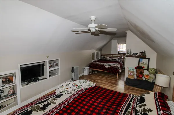 $1,800 | 1100 West Sherwood Boulevard, Big Bear City, CA 92314
