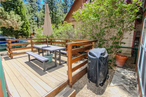 $1,800 | 1100 West Sherwood Boulevard, Big Bear City, CA 92314