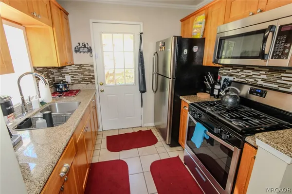 $1,800 | 1100 West Sherwood Boulevard, Big Bear City, CA 92314