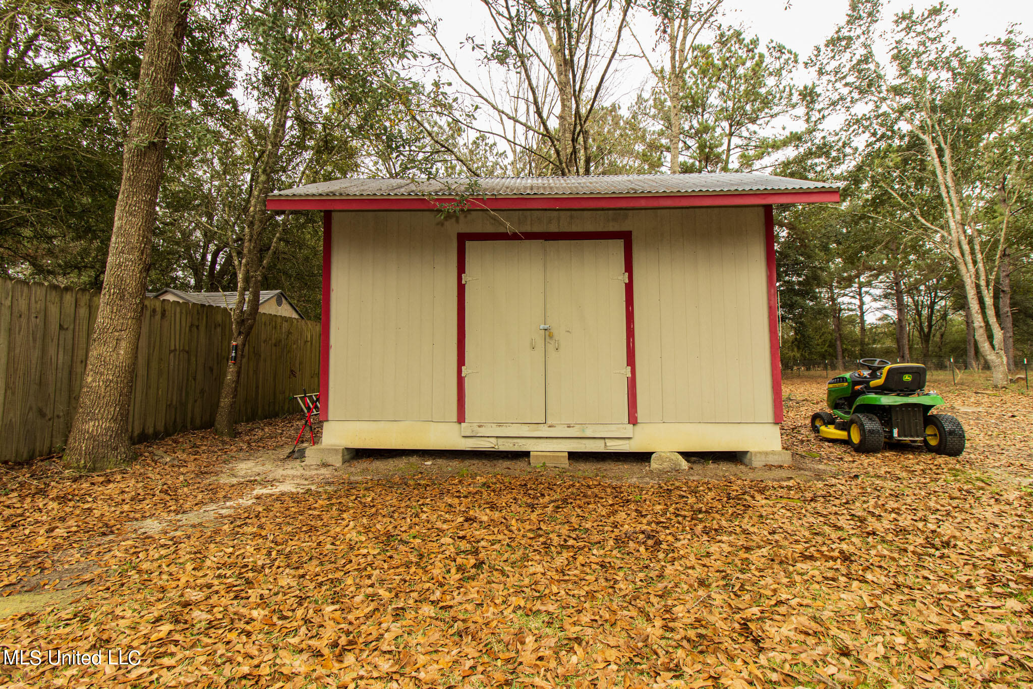 14451 North Swan Road Gulfport, MS 39503 - Photo 24 of 32 IMG_9774