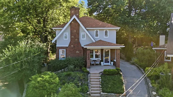 $575,000 | 3514 Clarkwood Place, Cincinnati, OH 45208