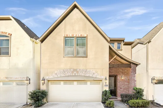 $3,100 | 5749 Larkin Street, Houston, TX 77007