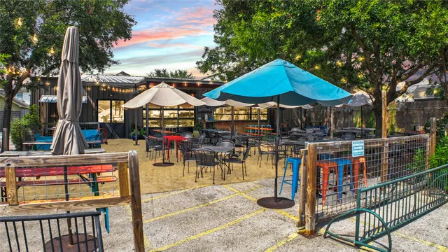 $3,100 | 5749 Larkin Street, Houston, TX 77007