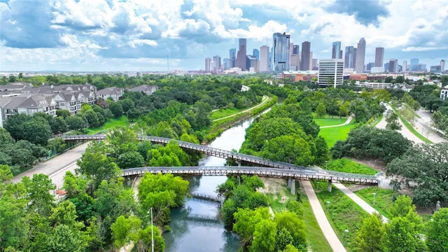 $3,100 | 5749 Larkin Street, Houston, TX 77007