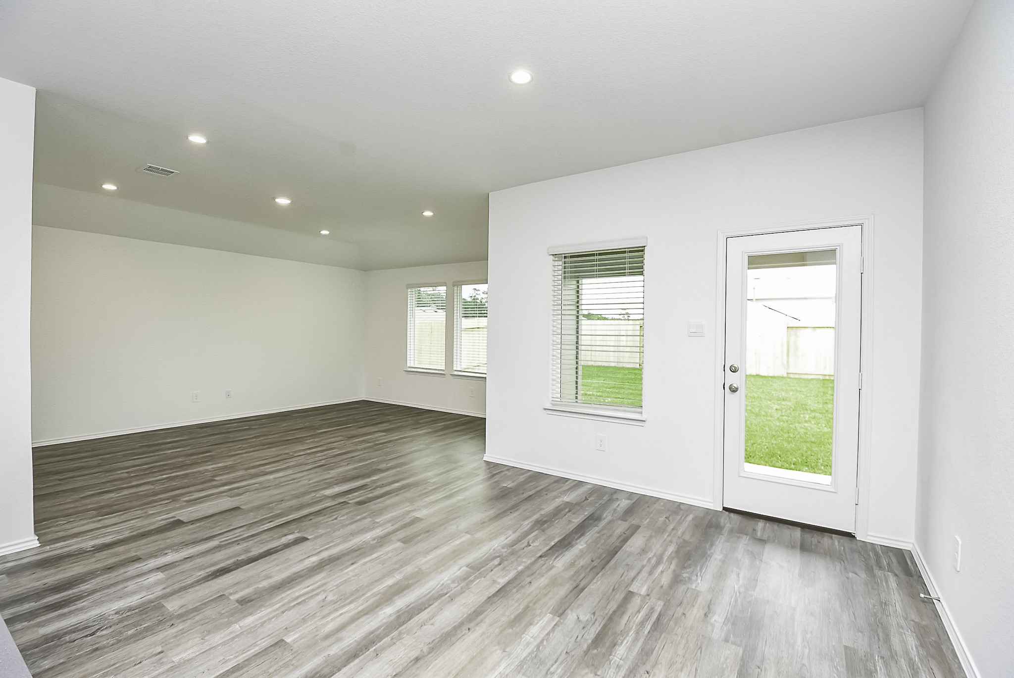 14919 Clay Harvest Ridge Magnolia, TX 77354 - Photo 6 of 28 Ample living room and dinning area!