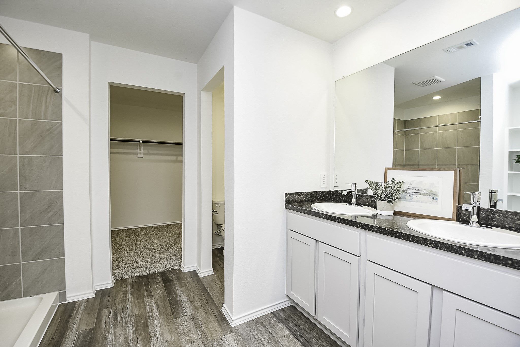 14919 Clay Harvest Ridge Magnolia, TX 77354 - Photo 10 of 28 Ample primary bathroom