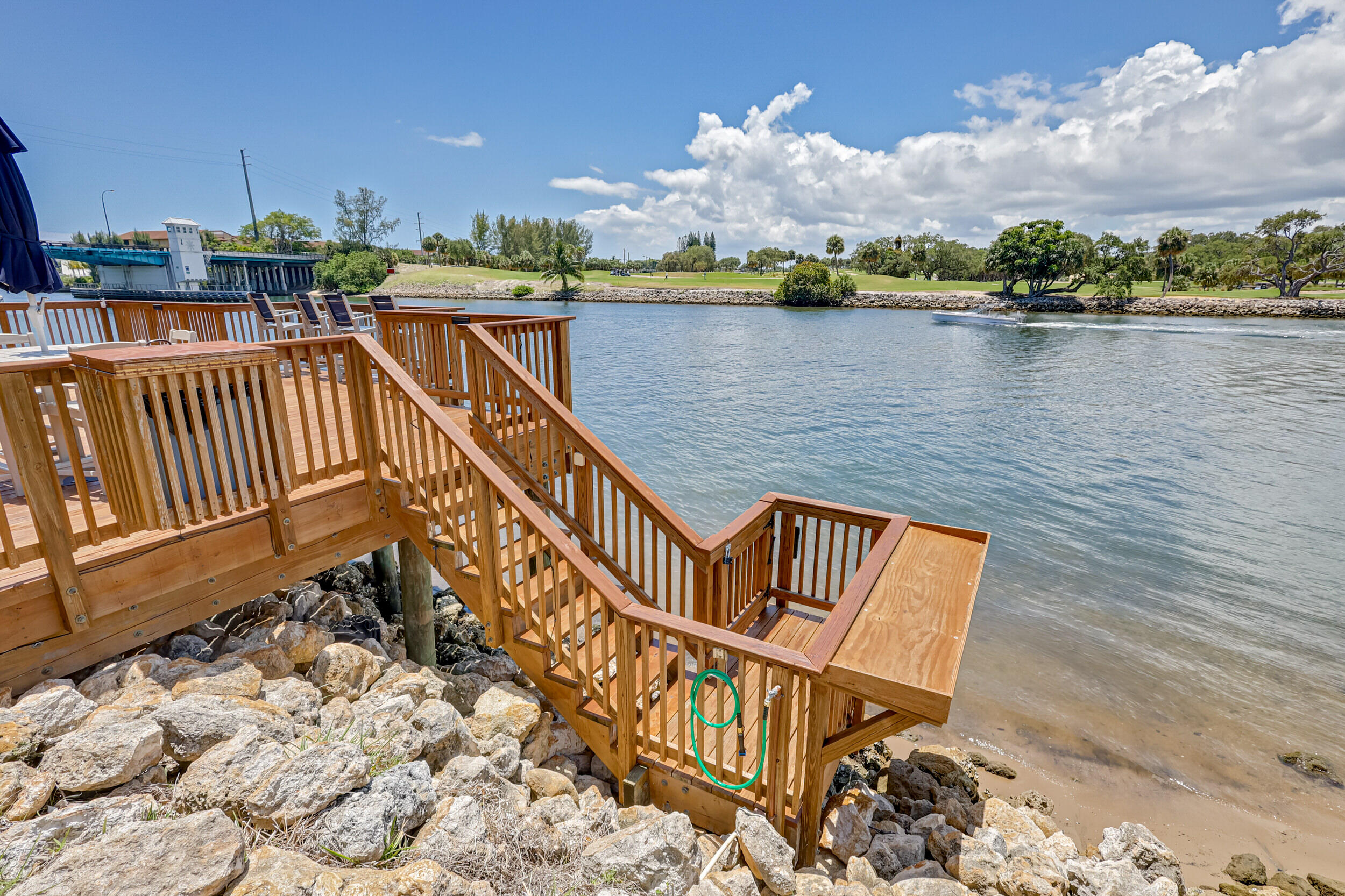 304 Golfview Road, Unit PH7 North Palm Beach, FL 33408 - Photo 38 of 48 51_61_5d1a6122