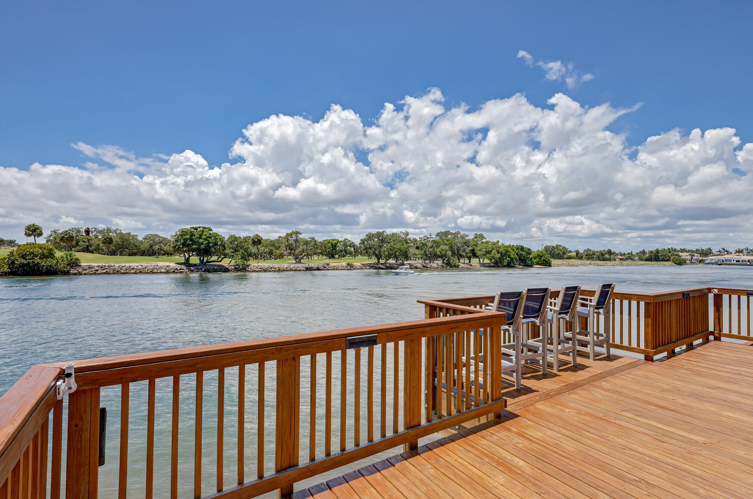 304 Golfview Road, Unit PH7 North Palm Beach, FL 33408 - Photo 40 of 48 53_63_5d1a6132