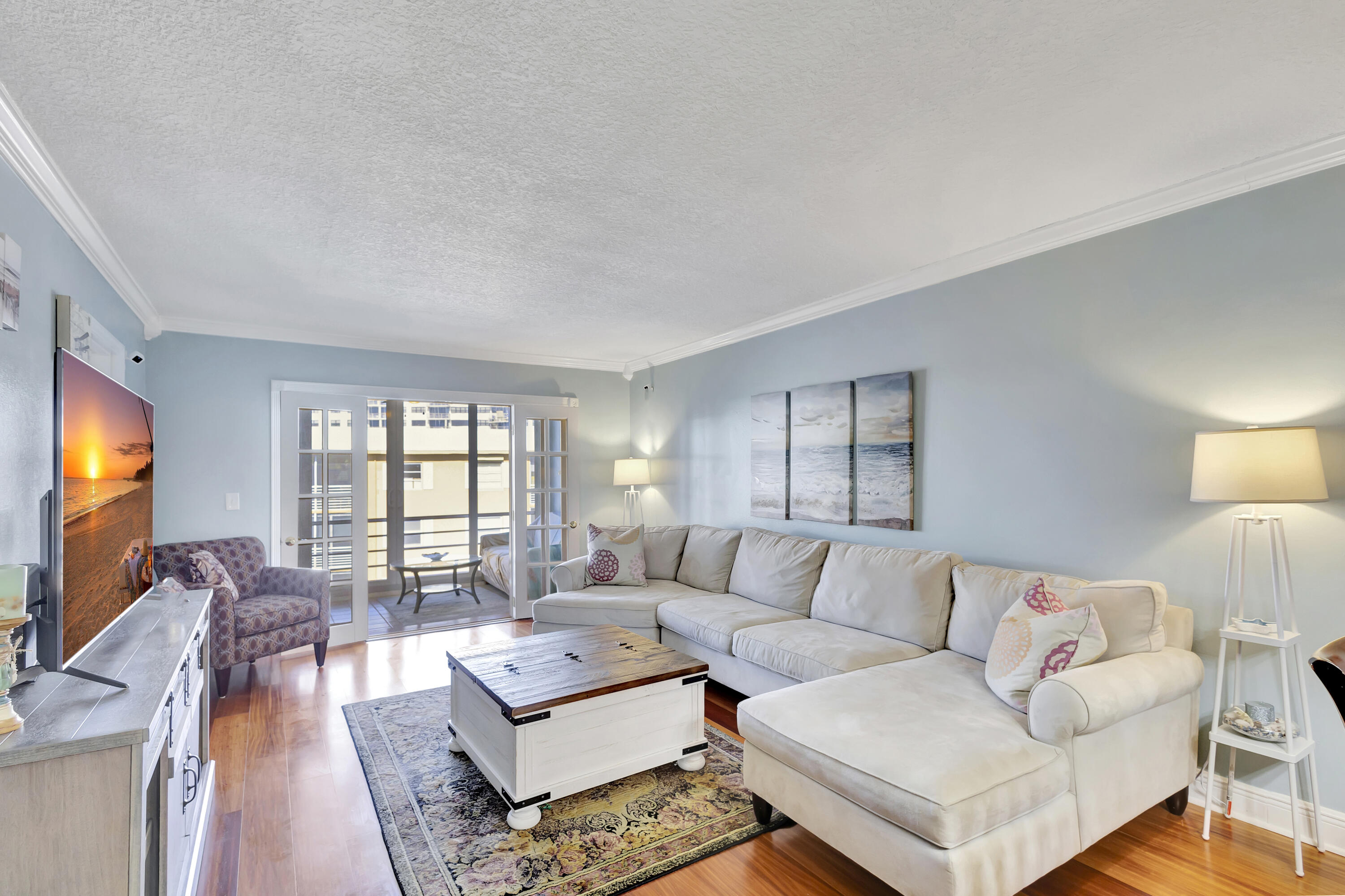 304 Golfview Road, Unit PH7 North Palm Beach, FL 33408 - Photo 10 of 48 Living Space