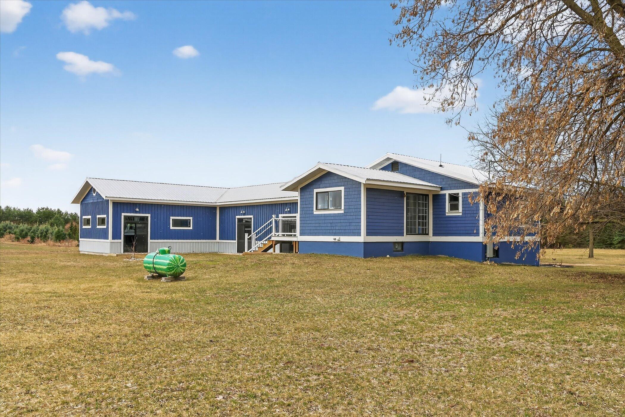 6130 Arbogast Road Howard City, MI 49329 - Photo 43 of 60 44-6130-Arbogast-Rd-WindowStill
