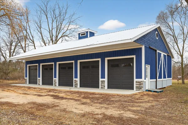 $575,000 | 6130 Arbogast Road, Howard City, MI 49329