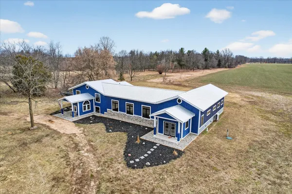 $575,000 | 6130 Arbogast Road, Howard City, MI 49329