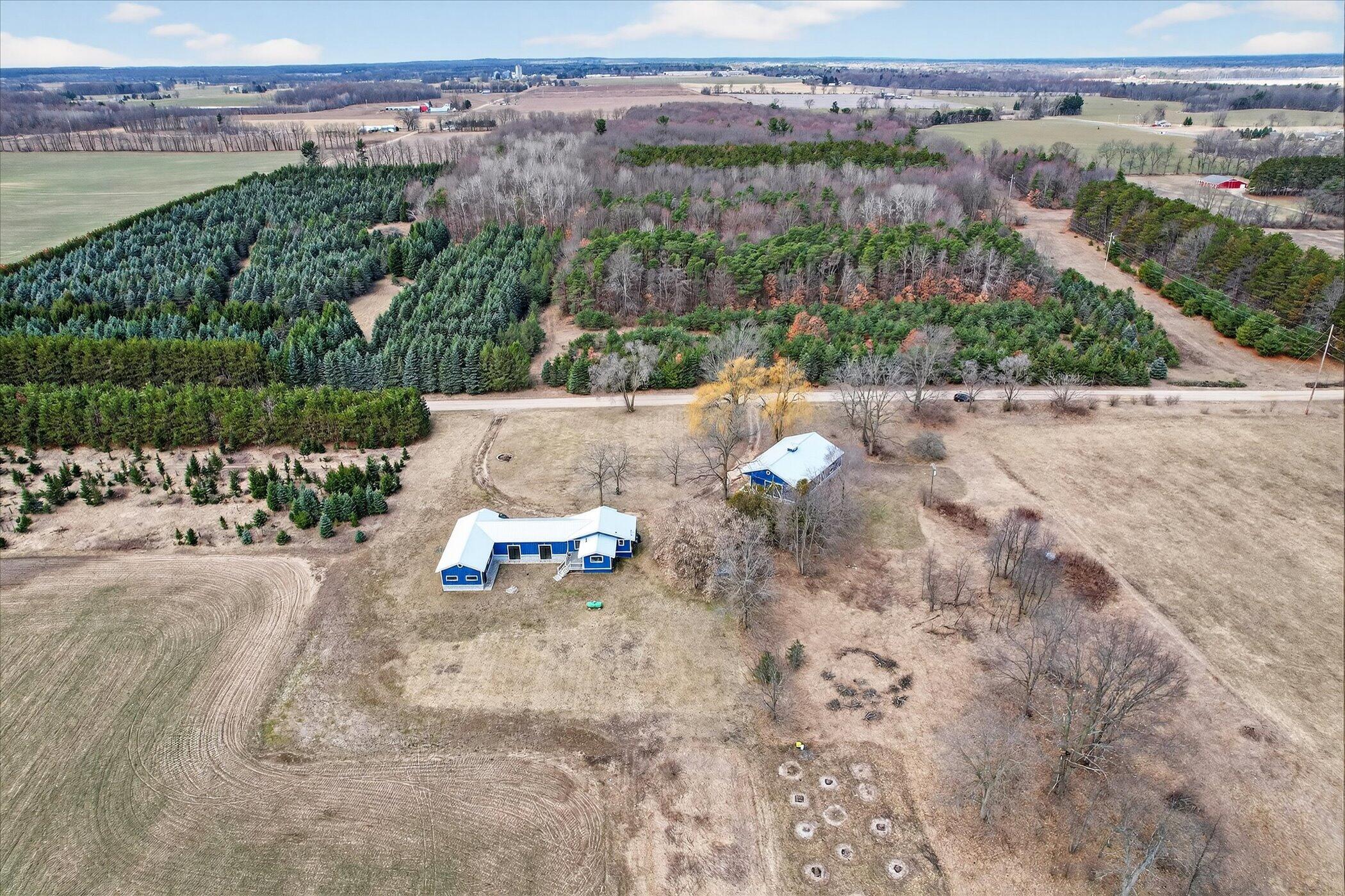 6130 Arbogast Road Howard City, MI 49329 - Photo 56 of 60 57-6130-Arbogast-Rd-WindowStill