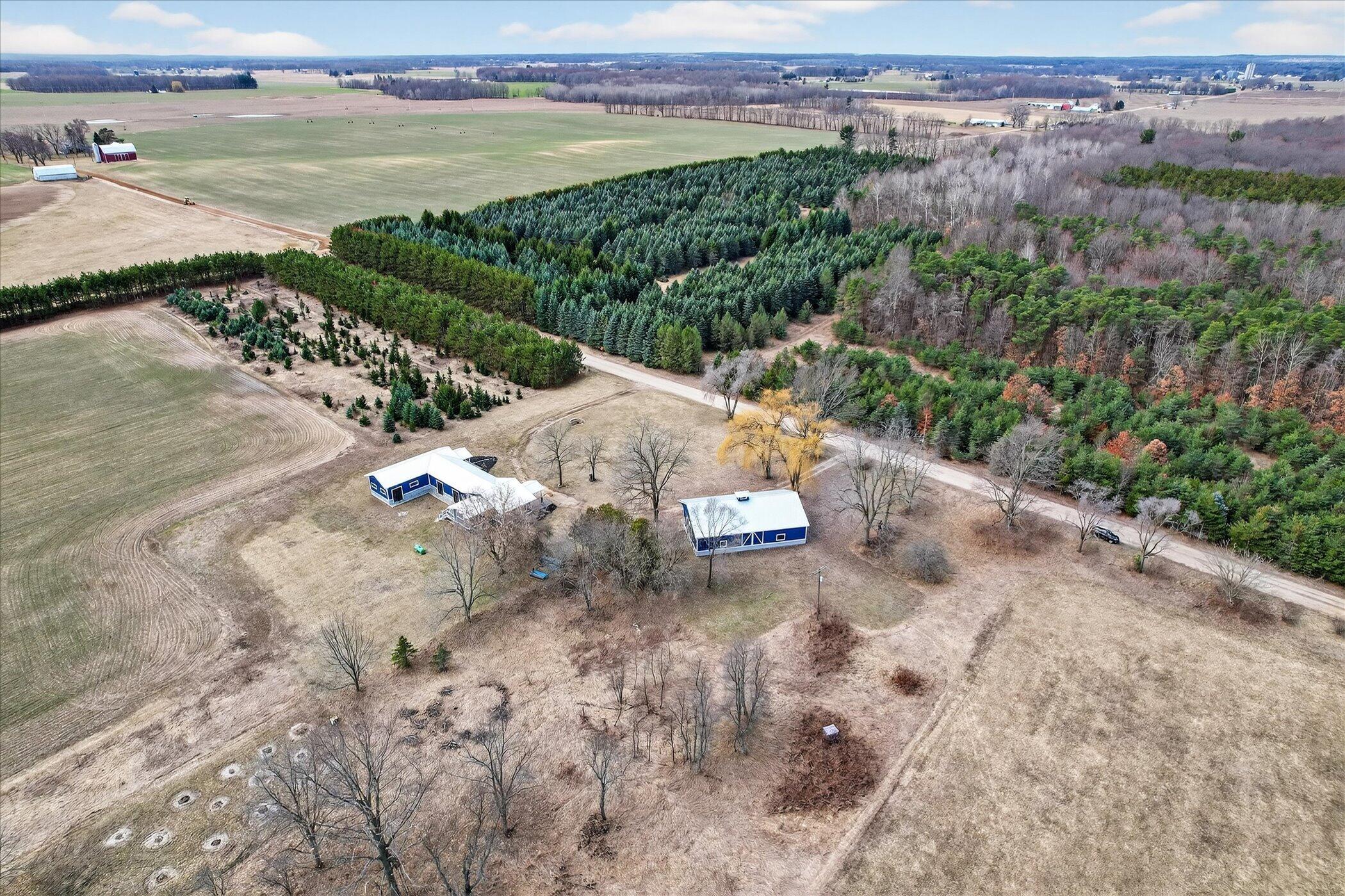 6130 Arbogast Road Howard City, MI 49329 - Photo 57 of 60 58-6130-Arbogast-Rd-WindowStill