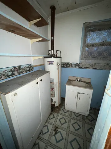 $19,500 | 830 South G Street, Arkansas City, KS 67005