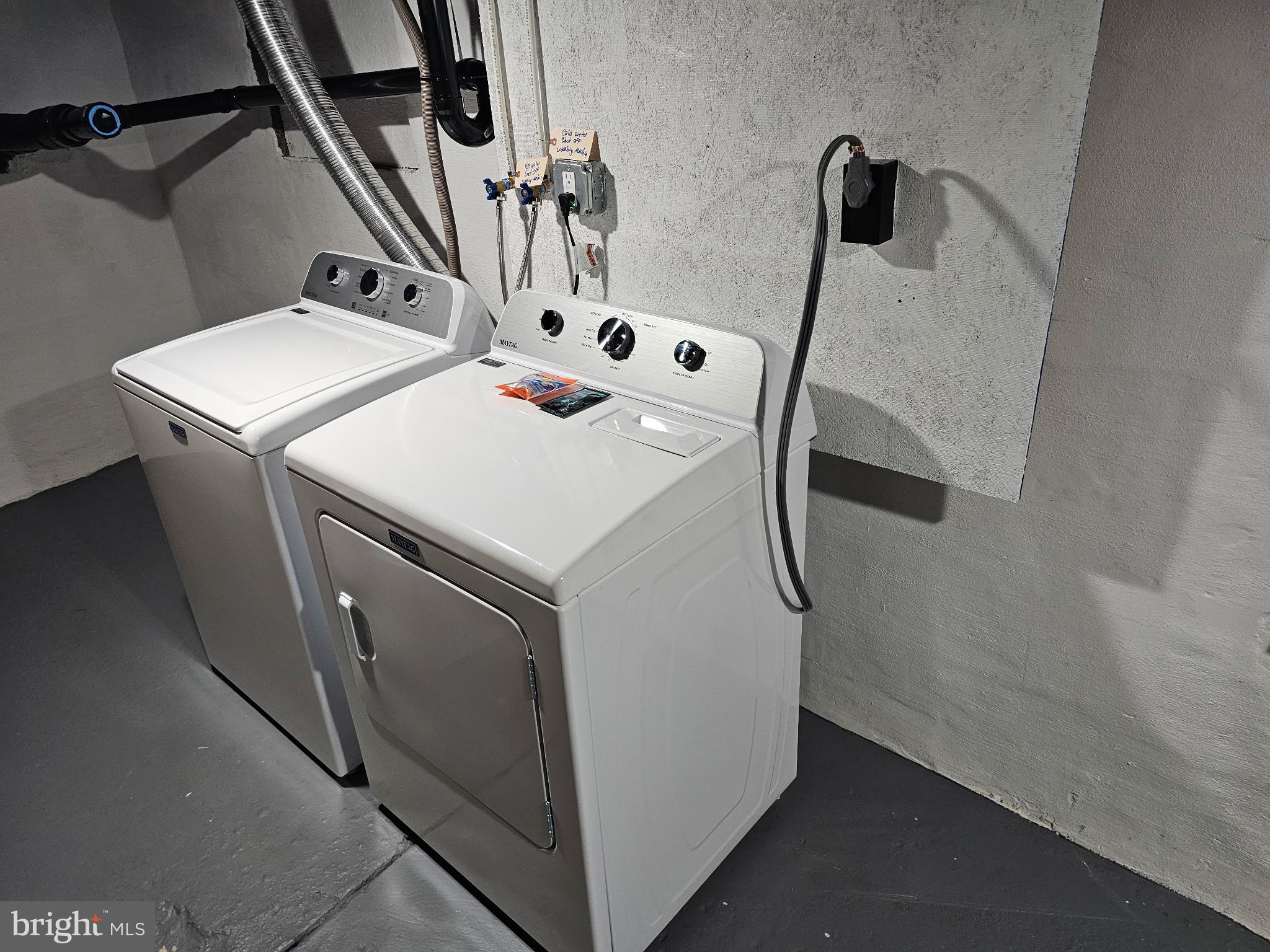 102 East Clements Bridge Road, Unit 2 Runnemede, NJ 08078 - Photo 11 of 18 Modern laundry setup in a clean space.