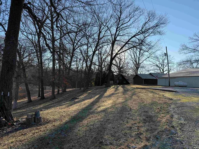 $659,900 | 299 Spring Haven Road, Mitchell, IN 47446