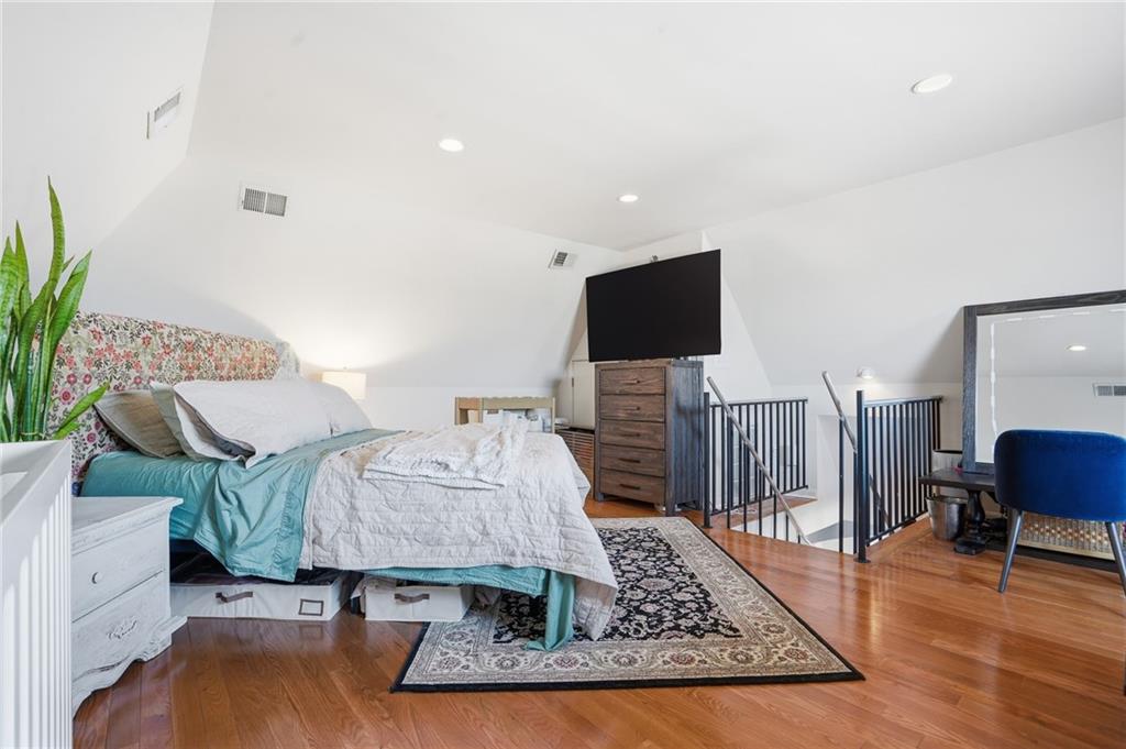 229 Grandview Avenue, Unit 3 Pittsburgh, PA 15211 - Photo 34 of 49