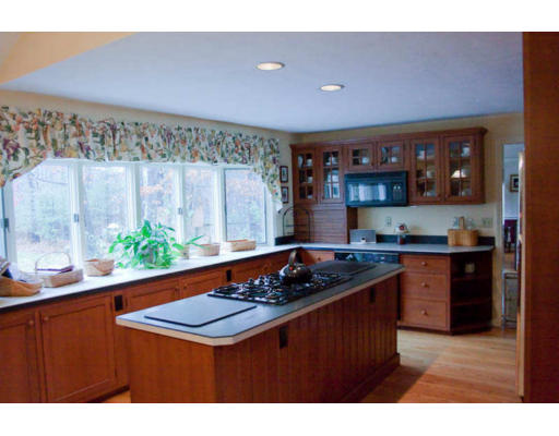 39 Old Homestead Road Groton, MA 01450 - Photo 6 of 18