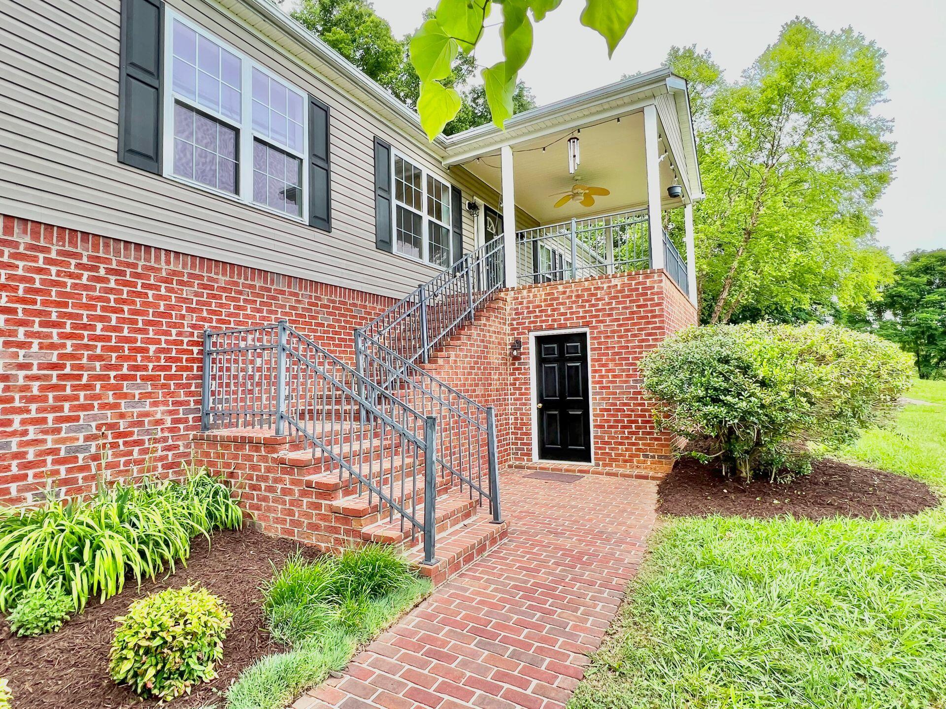 3171 Springwood Road Fincastle, VA 24090 - Photo 11 of 85 11