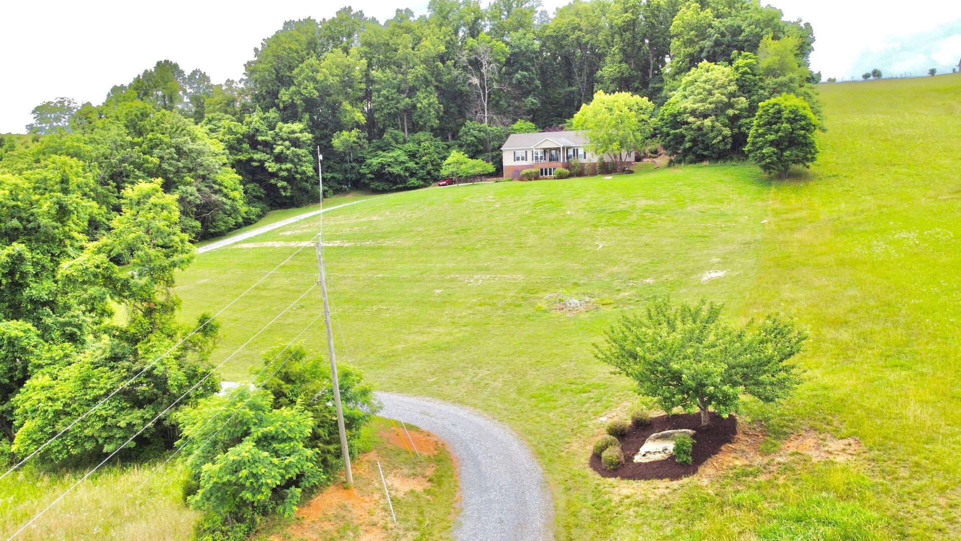 3171 Springwood Road Fincastle, VA 24090 - Photo 4 of 85 4