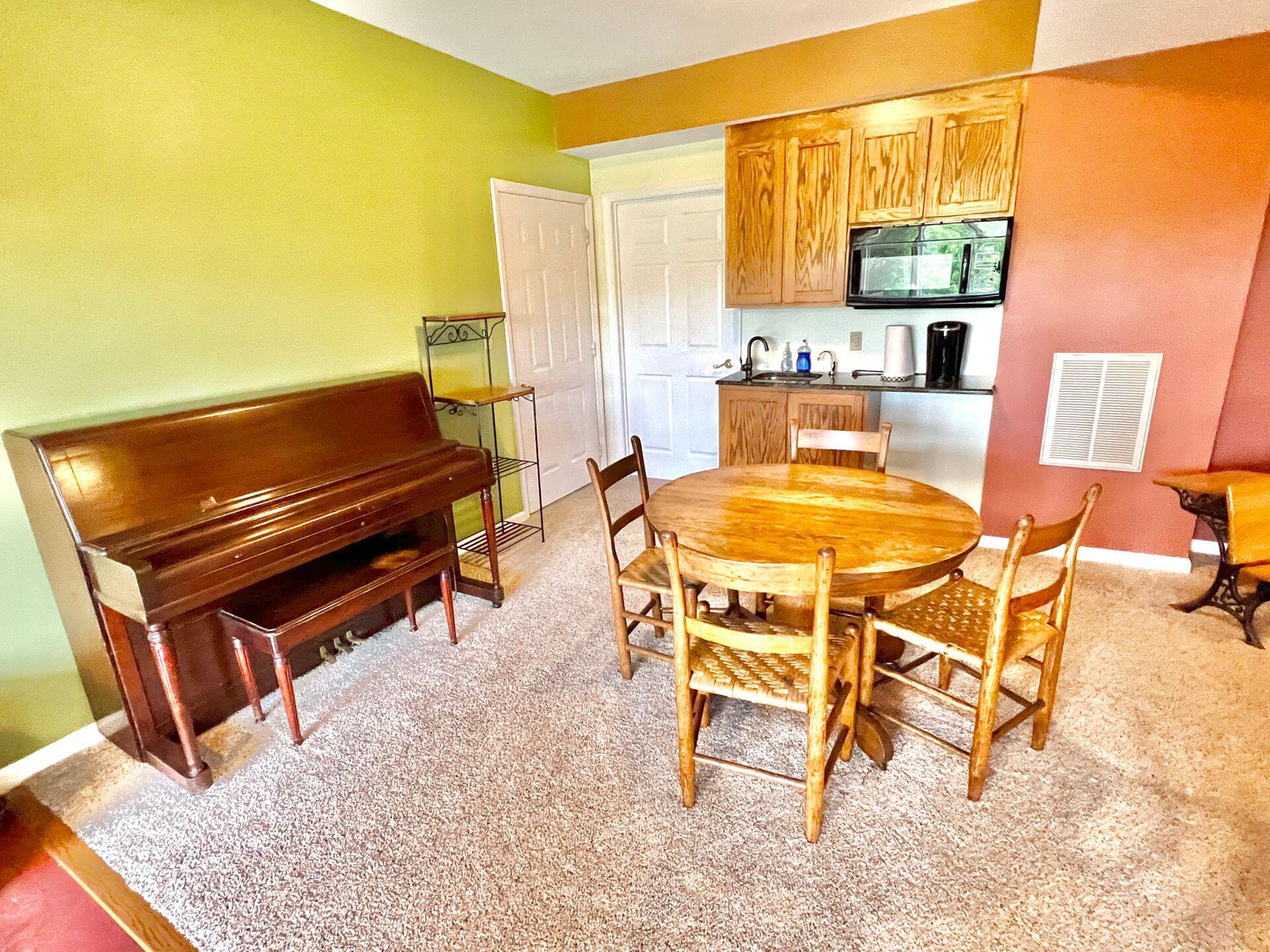 3171 Springwood Road Fincastle, VA 24090 - Photo 50 of 85 52