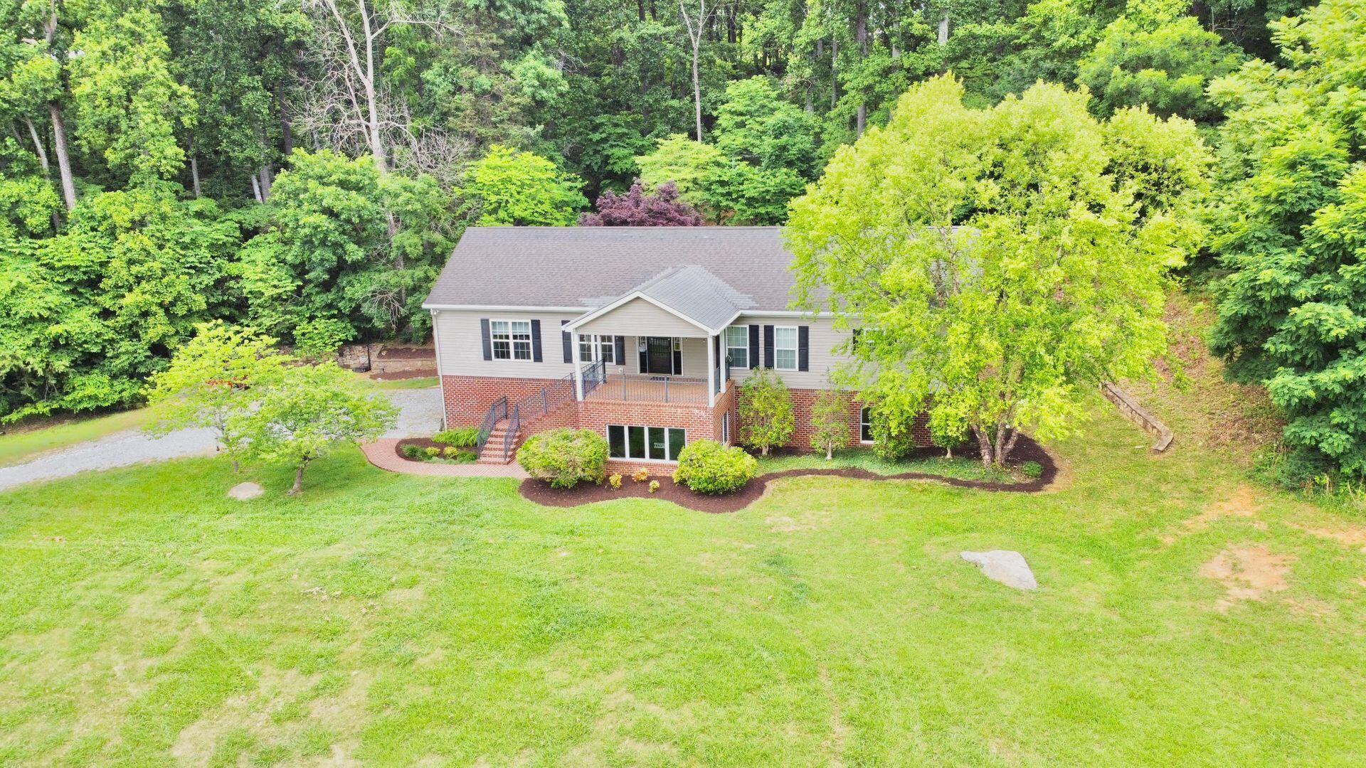 3171 Springwood Road Fincastle, VA 24090 - Photo 6 of 85 6