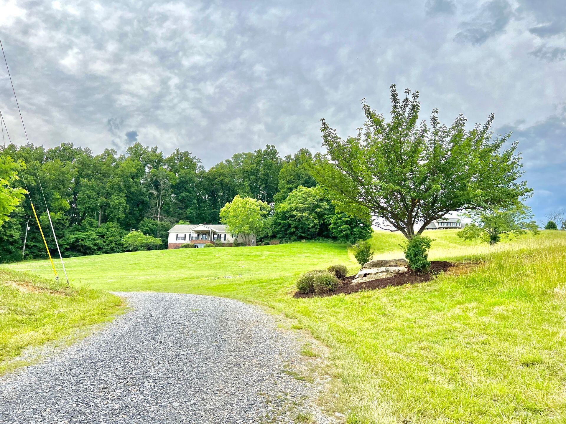 3171 Springwood Road Fincastle, VA 24090 - Photo 65 of 85 67