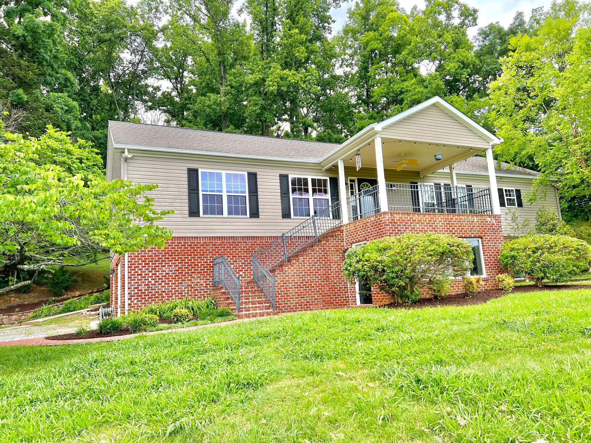 3171 Springwood Road Fincastle, VA 24090 - Photo 9 of 85 9