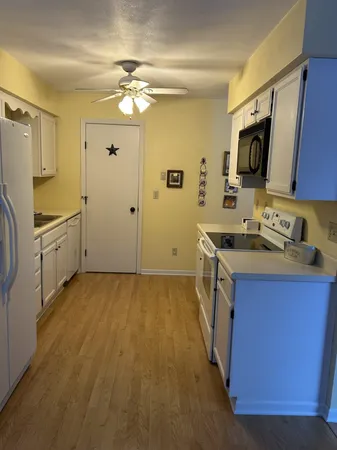 $229,900 | 1115 Daniel Court, Unit 42, Neenah, WI 54956