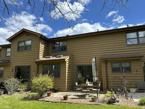 $219,900 | 1115 Daniel Court, Unit 42, Neenah, WI 54956