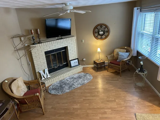 $229,900 | 1115 Daniel Court, Unit 42, Neenah, WI 54956
