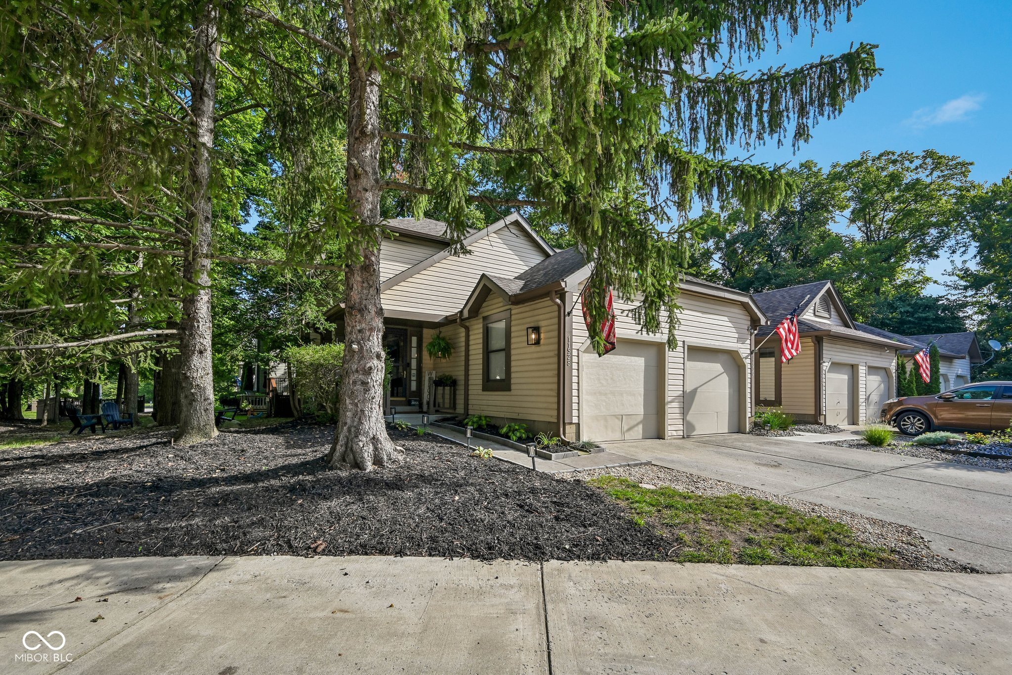 11528 Eden Ridge Court Indianapolis, IN 46236 - Photo 3 of 38 Gallery Image 3