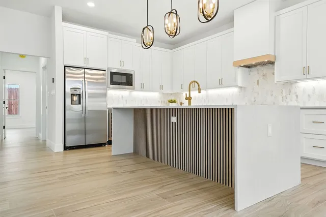 $750,000 | 218 Ellebracht Drive, Fredericksburg, TX 78624