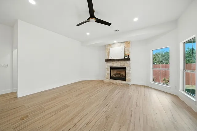 $750,000 | 218 Ellebracht Drive, Fredericksburg, TX 78624