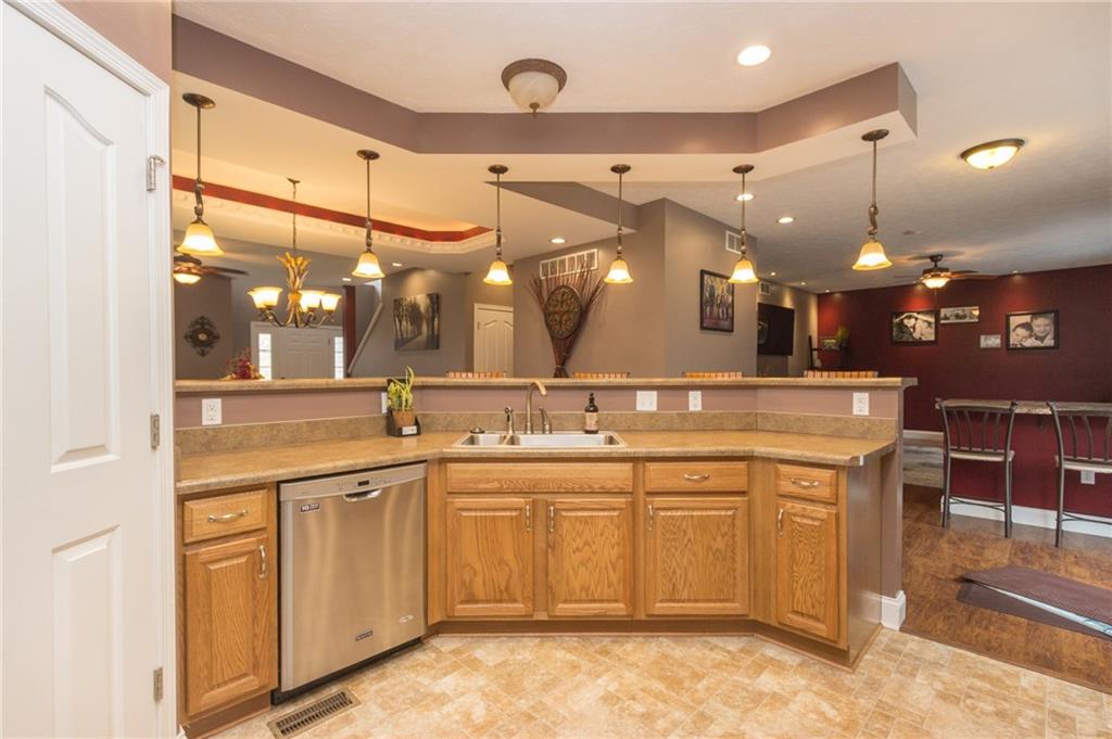 672 Frankfort Road Monaca, PA 15061 - Photo 7 of 25 Gallery Image 7