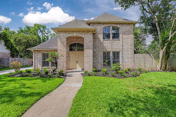 $3,000 | 11651 Trailmont Drive, Houston, TX 77077